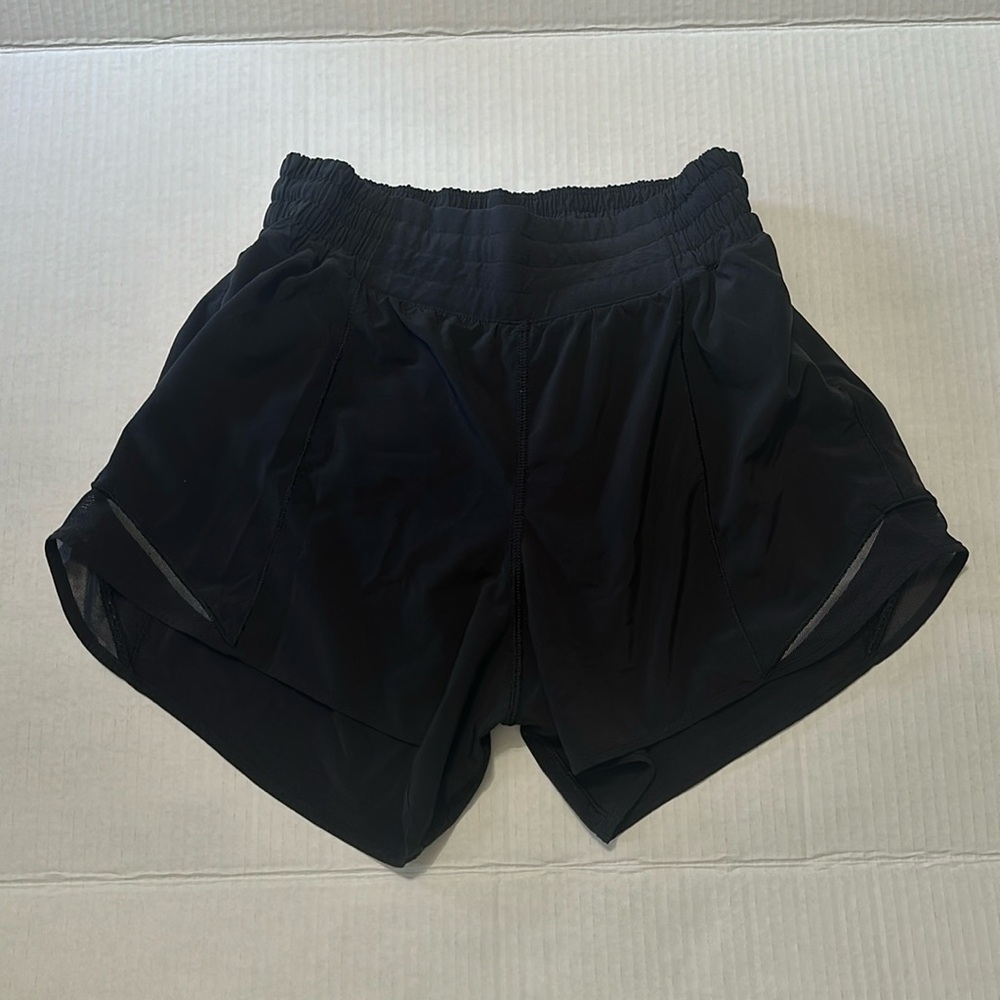 Lululemon Women’s Hotty Hot High Rise 4” (6)